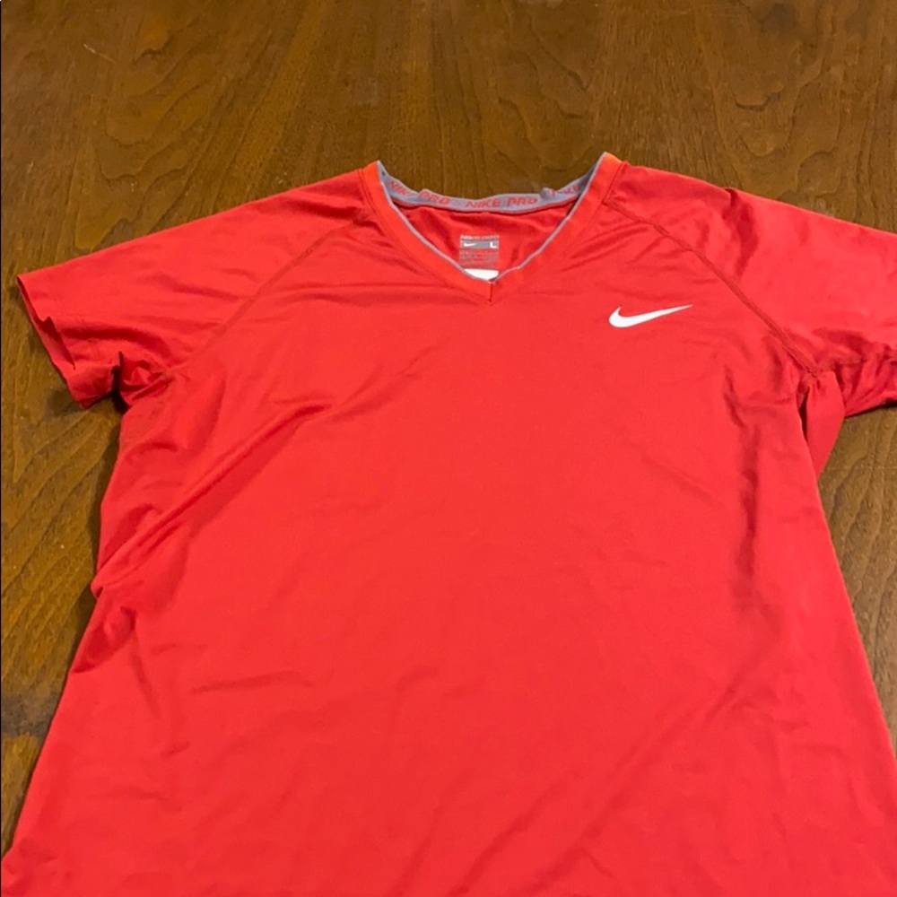 Nike pro compression top - Picture 3 of 4